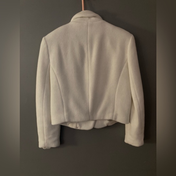 In Excellent Condition! EXPRESS Stunning Winter White Blazer - Picture 2 of 7